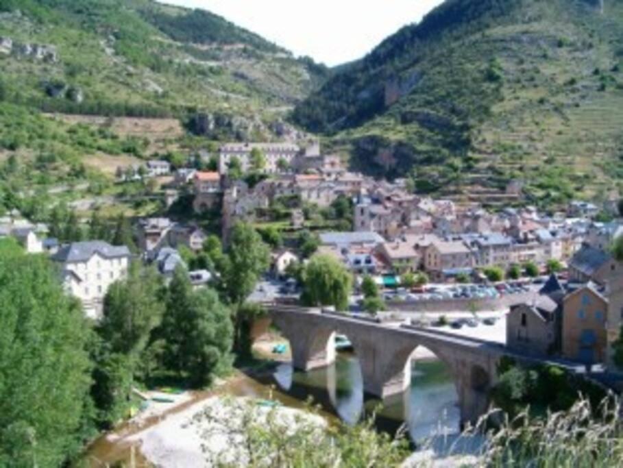 Logement Sainte-Énimie מראה חיצוני תמונה